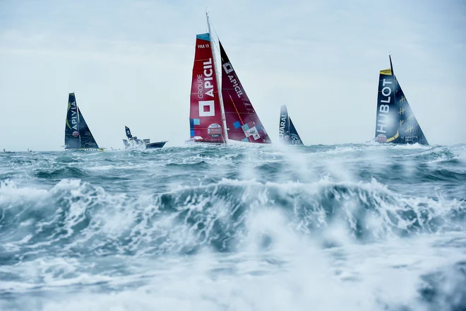 V Les Sables d&#39;Olonne, na zahodu Francije, se je včeraj začela solo regata Vendee Arctique. Foto: Sebastien Salom-gomis/Afp

&nbsp;

