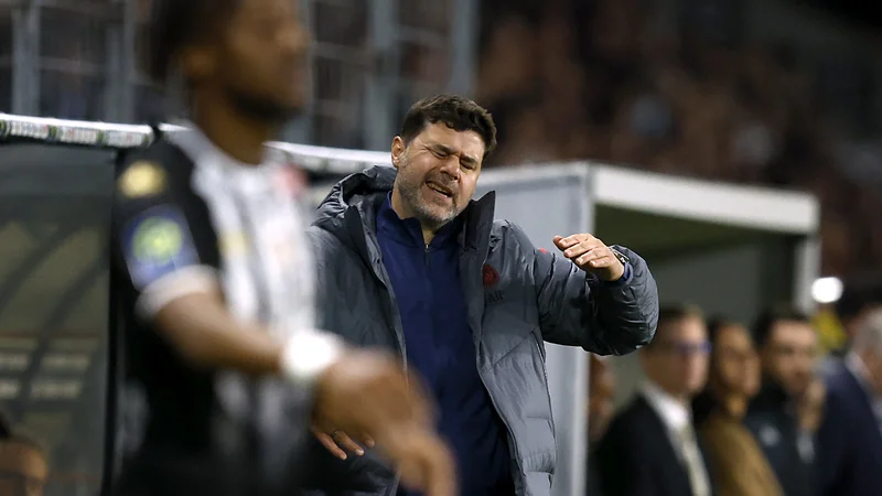 Fotografija: Mauricio Pochettino med aprilsko ligaško tekmo v Angersu. FOTO: Stephane Mahe/Reuters
