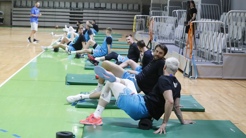 Fotografija: Slovenski košarkarji se zavedajo, da so pred njimi zelo pomembni meseci. FOTO: Leon Vidic/Delo