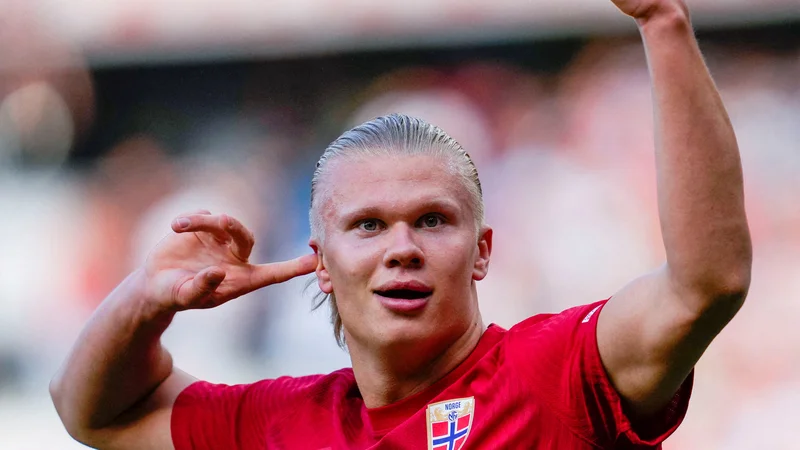 Fotografija: Erling Haaland v ligi narodov trese mreže za Norveško. FOTO: Reuters