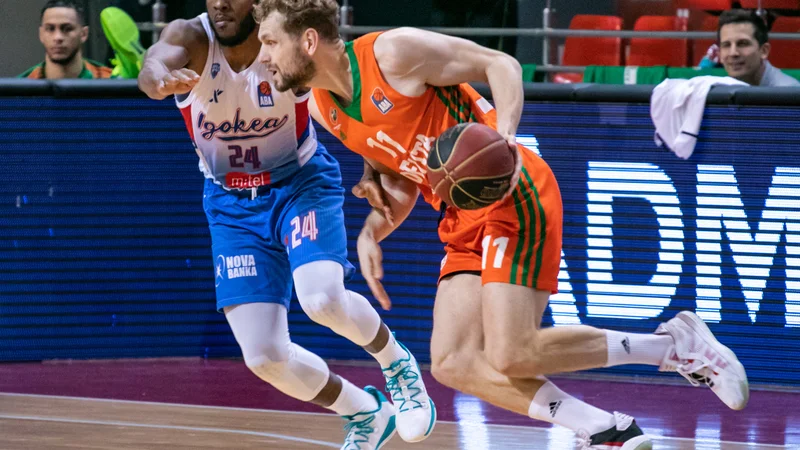 Fotografija: Pred Jako Blažičem in njegovimi zmaji so novi izzivi. FOTO: Aba