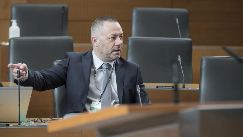 Fotografija: Danijel Bešič Loredan: obstaja velika verjetnost, da bo svoje delo posvetil koristim zasebnih klinik in zdravnikov, čeprav bo kot minister uradno zasledoval cilj javnega zdravstva. FOTO: Jure Eržen