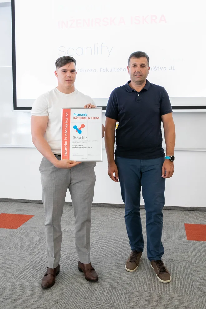 Gregor Obreza je prejel priznanje za projekt Scanlify. FOTO: Rok Majhenič
