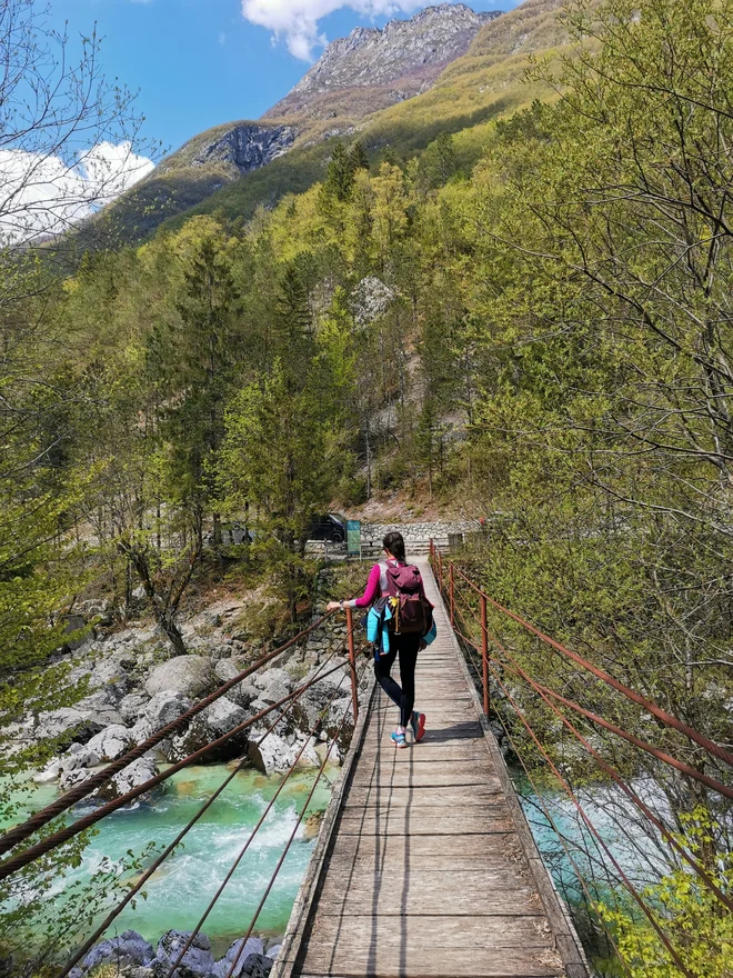 Slovite brvi čez Sočo so priljubljena točka za fotoseanse. FOTO: Anja Intihar/Delo
