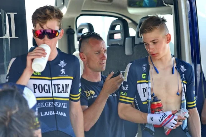 Miha skrbi za mladince Pogi teama. FOTO: Osebni arhiv Facebook 