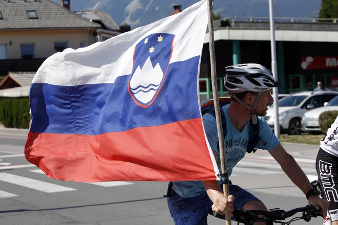 Pobudnik srečanja Uroš Gnezda iz Culta je še posebej poudaril, da vabijo še&nbsp;druga zainteresirana podjetja, da se jim&nbsp;pridružijo. FOTO: Mavric Pivk/Delo&nbsp;
