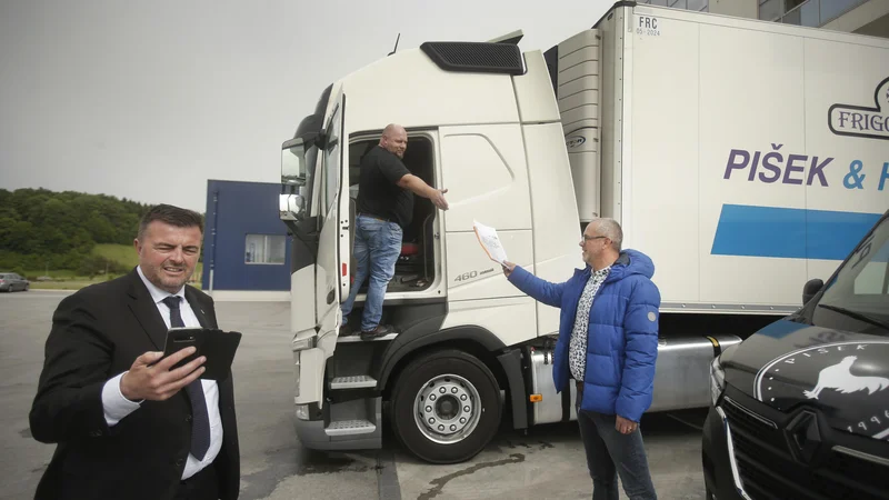 Fotografija: »Glede na to, kaj se je zgodilo, so trgovci popolnoma zatajili,« je razmere na bencinskih servisih v zadnjih dneh po srečanju z varuhom človekovih pravic Petrom Svetino ocenil Pišek. FOTO: Jure Eržen/Delo
