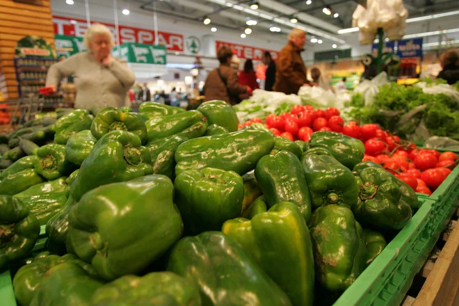 Spar širi mrežo lokalnih dobaviteljev in z njimi sklepa dolgoročna partnerstva. FOTO: Mavric Pivk/Delo
