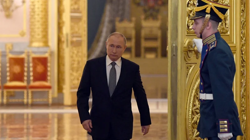 Fotografija: Ruskemu predsedniku Vladimiriju Putinu bo prek Bricsa vsaj delno povrnjena legitimnost in ponujena priložnost, da Zahodu sporoči, da ni sam. FOTO: Sputnik/Reuters