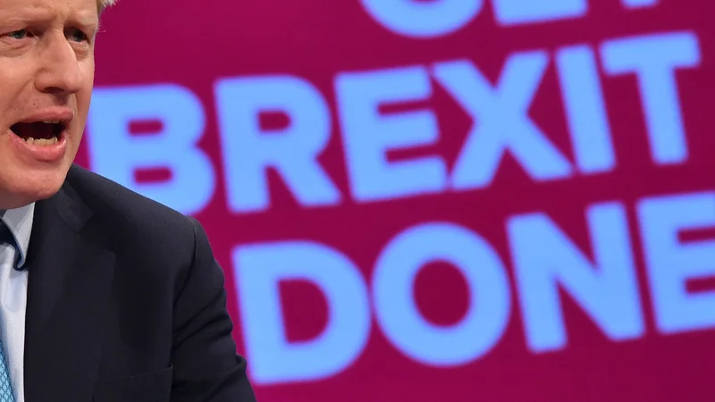 Fotografija: Britanska vlada pod vodstvom Borisa Johnsona z EU ohranja bojevite tone. Foto Ben Stansall/AFP