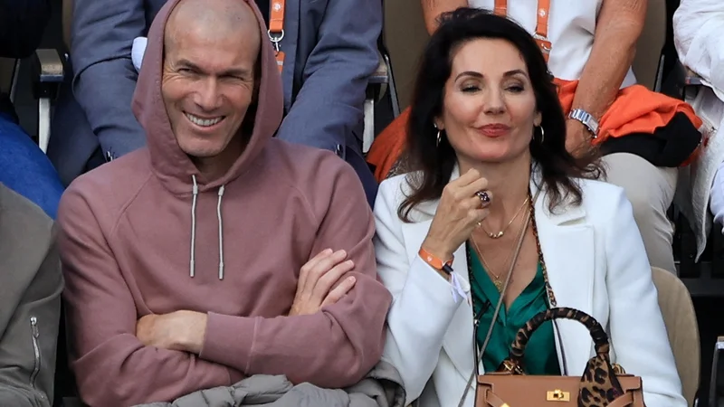 Fotografija: Zinedine Zidane si je nedavno s soprogo Veronique Zidane ogledal teniški dvoboj Rafaela Nadala. FOTO: Pascal Rossignol/Reuters