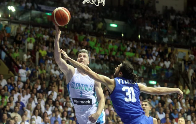 Goran Dragić je prvič po finalu EP 2017 oblekel slovenski dres. FOTO: Blaž Samec/Delo
