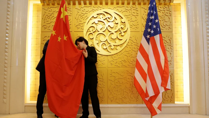 Fotografija: Ameriško-kitajsko rivalstvo preoblikuje svet. FOTO: Jason Lee/Reuters