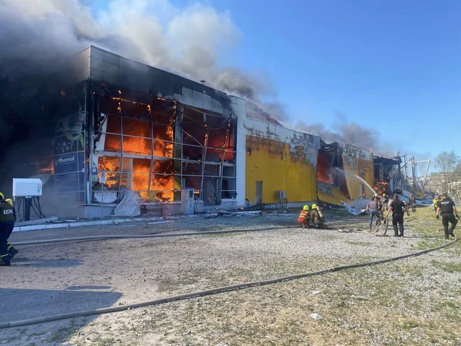 Nakupovalno središče v Kremenčuku. FOTO: Governor Of Poltava Region Dmitr Via Reuters
