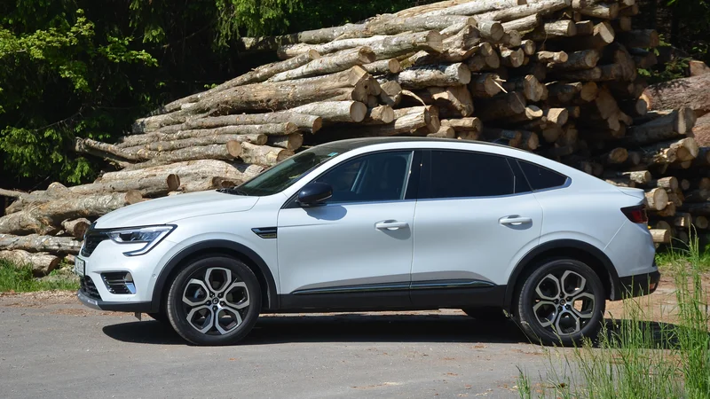Fotografija: Renault megane conquest osvaja poglede predvsem s svojo stransko linijo.
FOTO: Gašper Boncelj