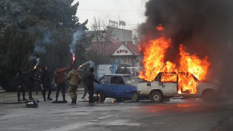 Fotografija: Napad se je zgodil v regiji Herson. Na fotografiji urjenje ukrajinskih sil. FOTO: Irakli Gedenidze/Reuters