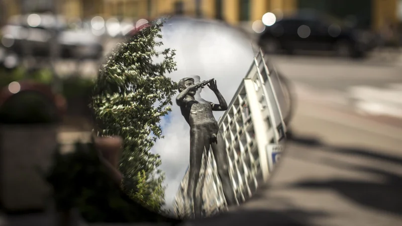Fotografija: Ker je stanje na RTV Slovenija alarmantno, so zakon po besedah ministrice za kulturo vložili po nujnem postopku. FOTO: Voranc Vogel/Delo