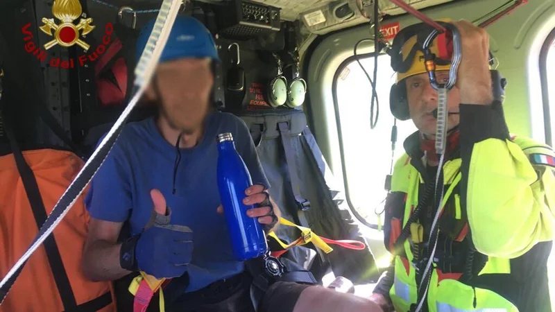 Fotografija: ISkalna akcija na Matajurju je uspela. FOTO: Vigili Del Fuoco/Twitter