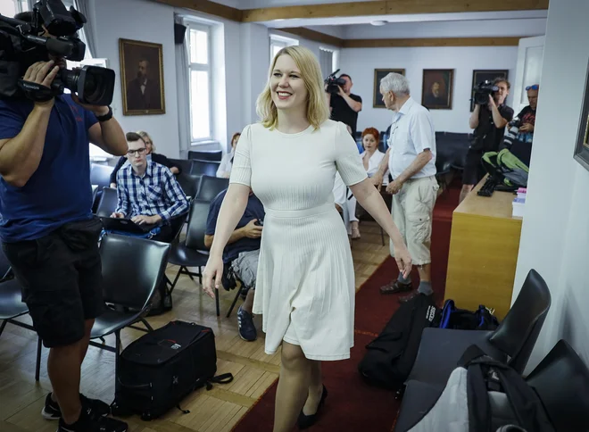 Demokratičnim predsedniškim volitvam se lahko zahvalimo, da smo prišli na prag singularne širine. FOTO: Jože Suhadolnik/Delo
