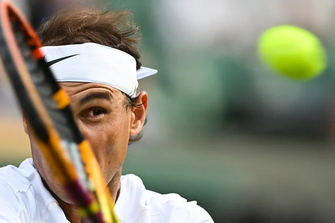 Rafael Nadal še naprej ohranja možnosti za koledarski slam, potem ko je dobil OP Avstralije in OP Francije. FOTO: Glyn Kirk Afp
