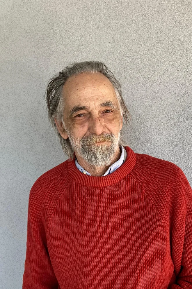 »Pomembno je, da ljudem v stiski ni treba prositi za vbogajme, da niso odvisni od dobrodelnosti in da tudi sredstva, ki so na to vezana, ohranimo,« pravi Vito Flaker. Foto Simona Fajfar
