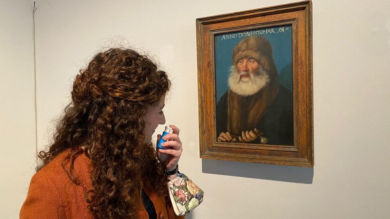 Fotografija: Ob vohalni izkušnji obiskovalci povsem drugače doživijo in si zapomnijo muzejski predmet ali umetnino, nanjo nikoli več ne gledajo z istimi očmi, poudarja umetnostna zgodovinarka Lizzie Marx. FOTO: arhiv Odeurope
