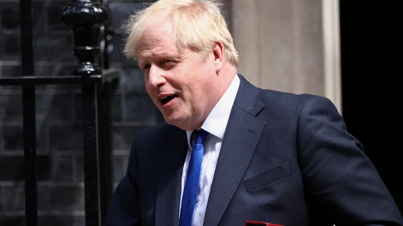 Fotografija: Boris Johnson se je znašel v novih težavah, število njegovih privržencev znotraj konservativne stranke pa je iz dneva v dan manjše. Foto REUTERS/Henry Nicholls
