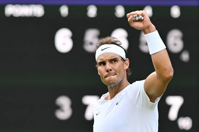 Rafael Nadal je spet pokazal zobe. FOTO: Glyn Kirk/AFP

