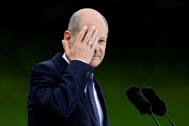 Nemški kancler Olaf Scholz je napovedal&nbsp;oblikovanje največje armade v Evropi.

FOTO: Leonhard Foeger /Reuters
