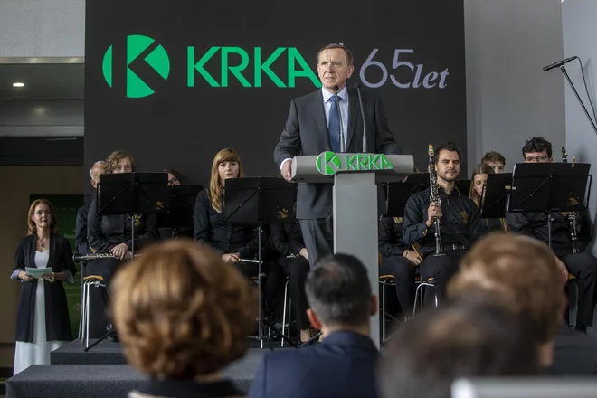 Krka delničarjem predlagala izplačilo 5,63 evra bruto dividende na delnico.&nbsp; FOTO: Voranc Vogel Vogel/Delo
