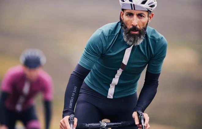 S starostjo povezano znižanje VO2 Max je mogoče zmanjšati ali odpraviti z visoko intenzivnim treningom, vendar starejši športniki te treninge pogosto preskočijo. FOTO: Arhiv Polet/Cafe Du Cycliste
