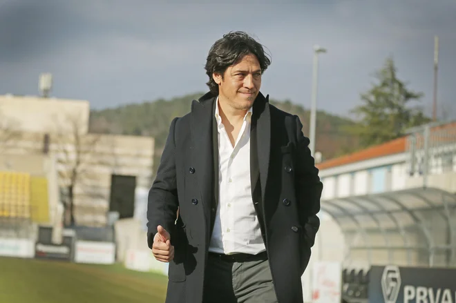 Mauro Camoranesi se je v 1. SNL predstavil na klopi Tabora iz Sežane, kasneje je danes 45-letni argentinski Italijan dobrih pet mesecev vodil tudi Maribor. FOTO: Leon Vidic/Delo
