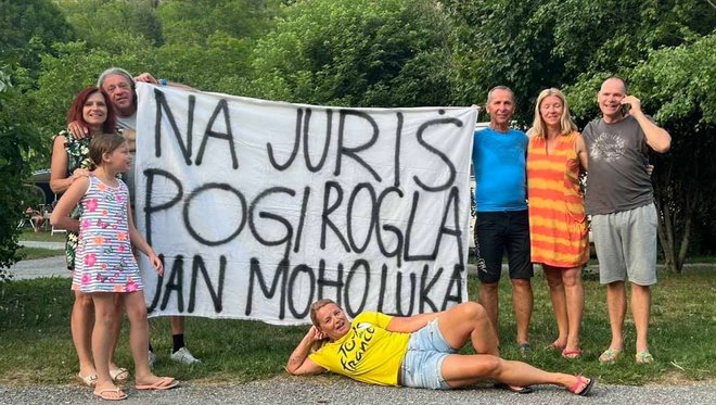 Slovenski navijači na Touru danes. FOTO: Polona Strand Delo
