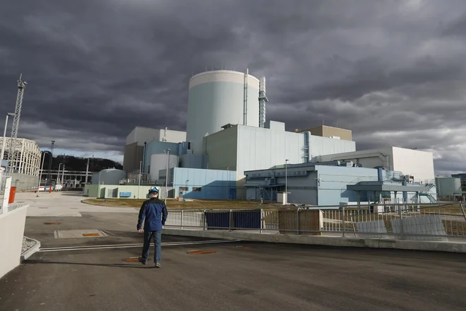 Slovenska energetika se nagiba k več obnovljivim virom in jedrski energiji. FOTO: Leon Vidic/Delo
