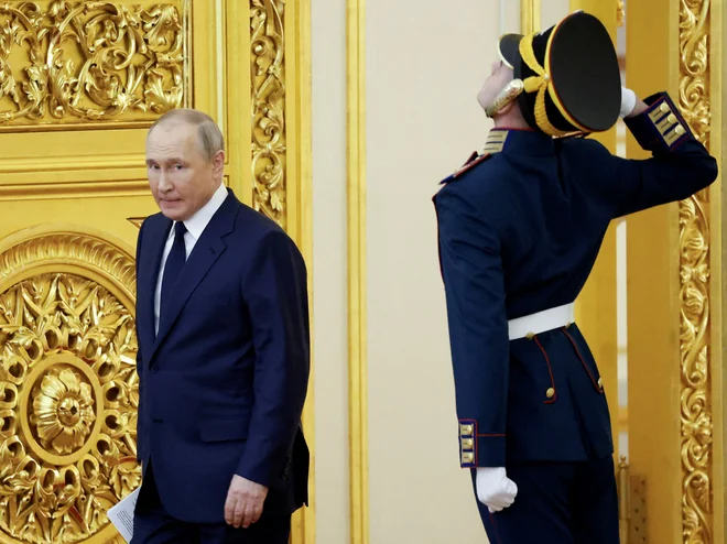 Ob začetku agresije na Ukrajino nismo vedeli, zakaj je Rusija napadla Ukrajino in kaj sploh hoče. Pred tem je Putin lagal, da hoče preprečiti širitev Nata. Lagal je, da izvaja zgolj vojaške vaje. FOTO: REUTERS/Maxim Shemetov&nbsp;

