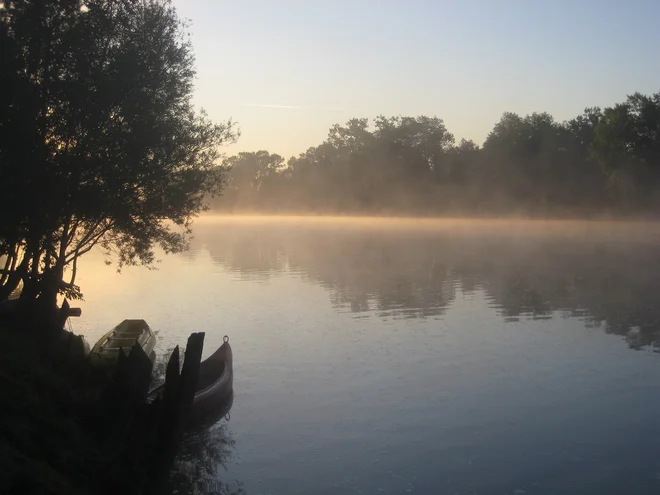 Kolpa je odlična lokacija za izlet s sup desko. FOTO: Hervis
