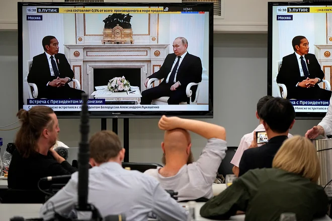 &nbsp;Shortovo delo je gotovo eno od tistih, ki o Putinu pišejo bolj prizanesljivo. FOTO: REUTERS
