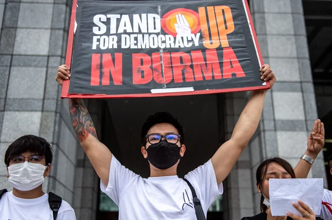 Poraz hunte ni pomemben le za Burmo, ampak tudi za ves svet. FOTO: Philip Fong/AFP
