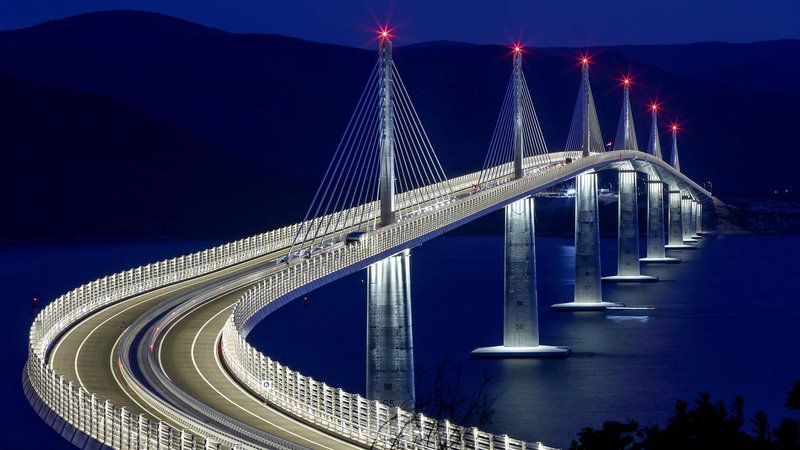 Fotografija: V vsakem primeru je 2404 metre dolgi most že postal kulten. FOTO: Igor Kralj za HTZ
