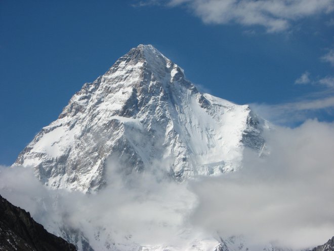 Drugi najvišji vrh na svetu je edina gora, ki je ni mogoče videti iz nobenega naselja, pravi Viki Grošelj. FOTO: Viki Grošelj

