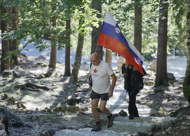 Slovesnost pri Ruski kapelici. FOTO: Jože Suhadolnik
