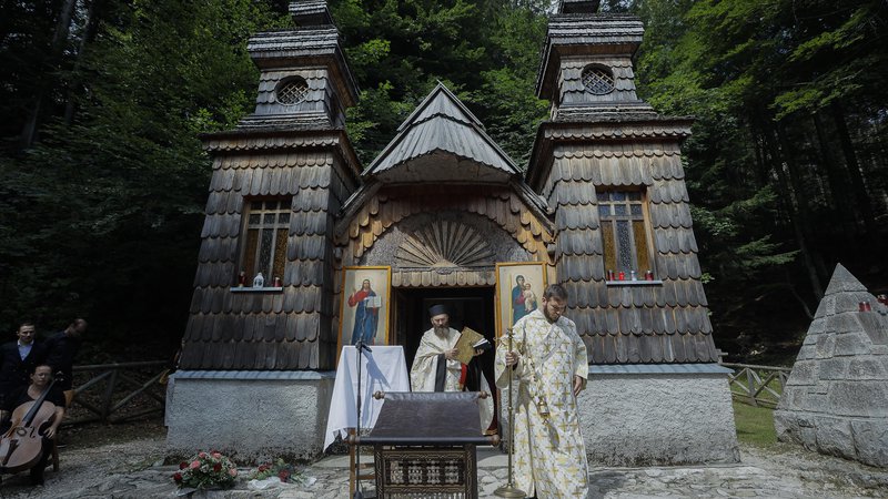 Fotografija: Slovesnost pri Ruski kapelici. FOTO: Jože Suhadolnik

