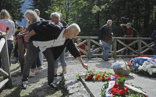 Slovesnost pri Ruski kapelici. FOTO: Jože Suhadolnik
