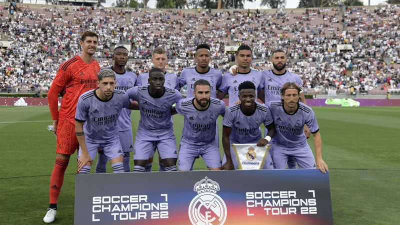 Nogometaši madridskega Reala v Pasadeni. FOTO: Kevork Djansezian/AFP
