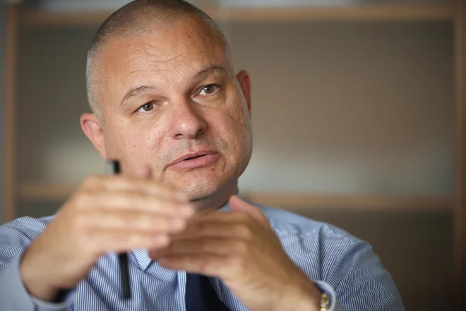 Njegova vizija je, da ni nedotakljivih. FOTO: Jure Eržen/Delo

