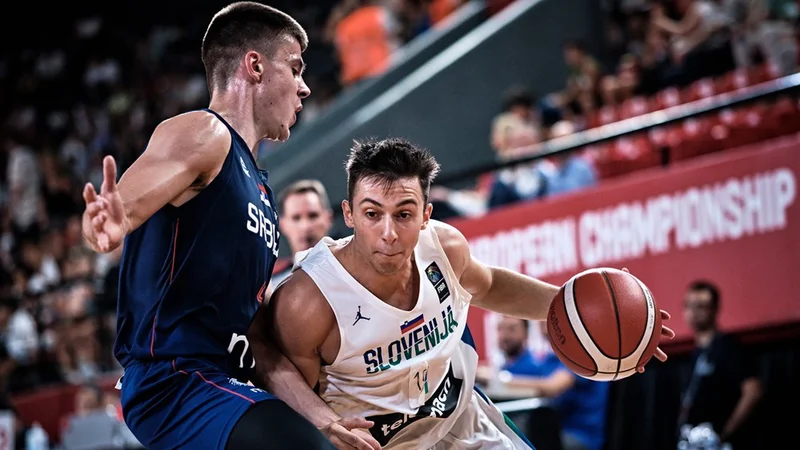 Fotografija: Slovenski reprezentant Nal Belko v akciji. FOTO: FIBA