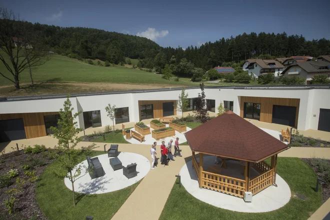 Tudi v Sloveniji imamo centre starejših, zasnovane po najnovejših smernicah za delo z osebami z demenco. Foto Jure Eržen
