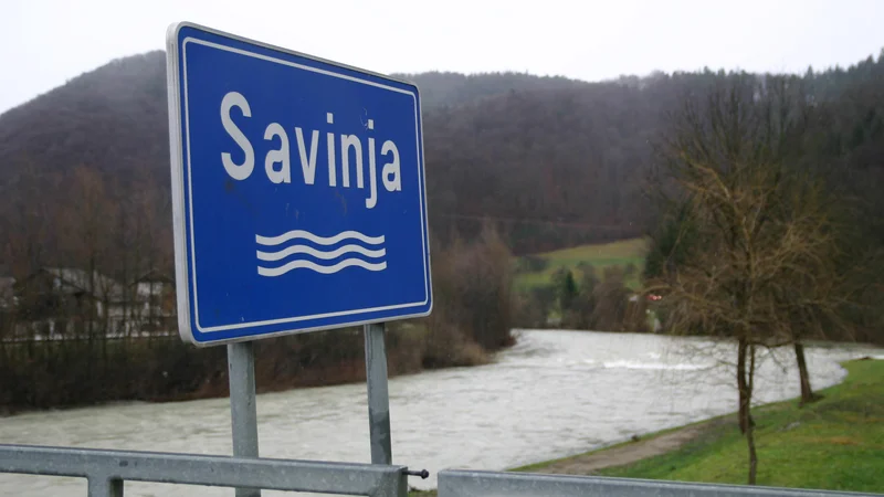 Fotografija: Vodarji so pred časom povedali, da je 4,5 milijona kubičnih metrov vode potencialna poplavna nevarnost Savinje dolvodno. FOTO PRIMOŽ ŠKERL