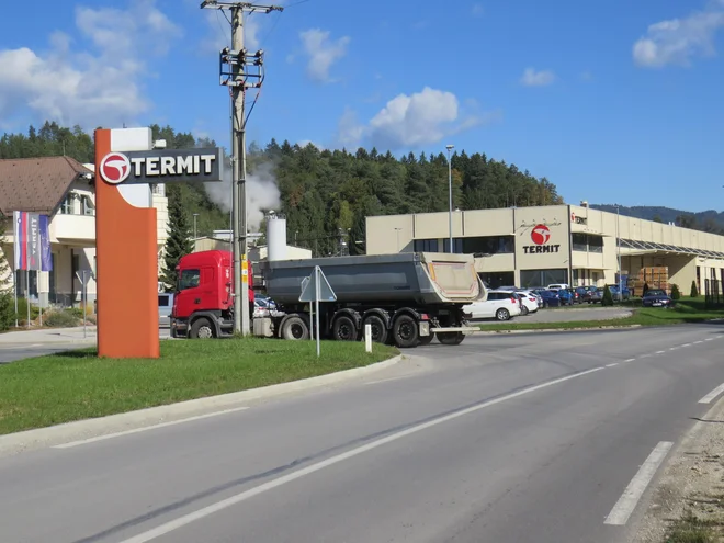 V družbi Termit so letos sprejeli že okoli tri tisoč ton pepela iz ljubljanske toplarne. FOTO: Bojan Rajšek
