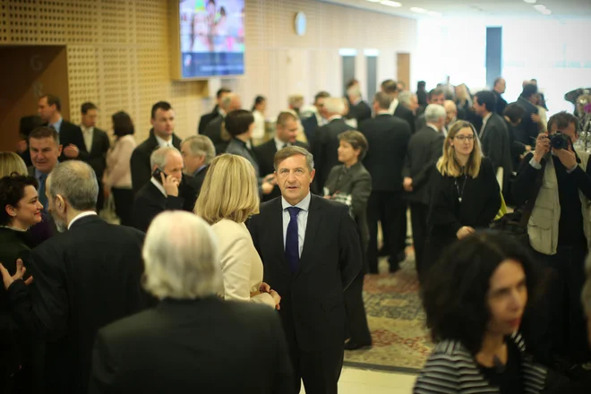 Nekdanji zunanji minister Karl Erjavec je zunanji ministrici Tanji Fajon izrazil interes za mesto veleposlanika v Franciji. FOTO: Jure Eržen/Delo
